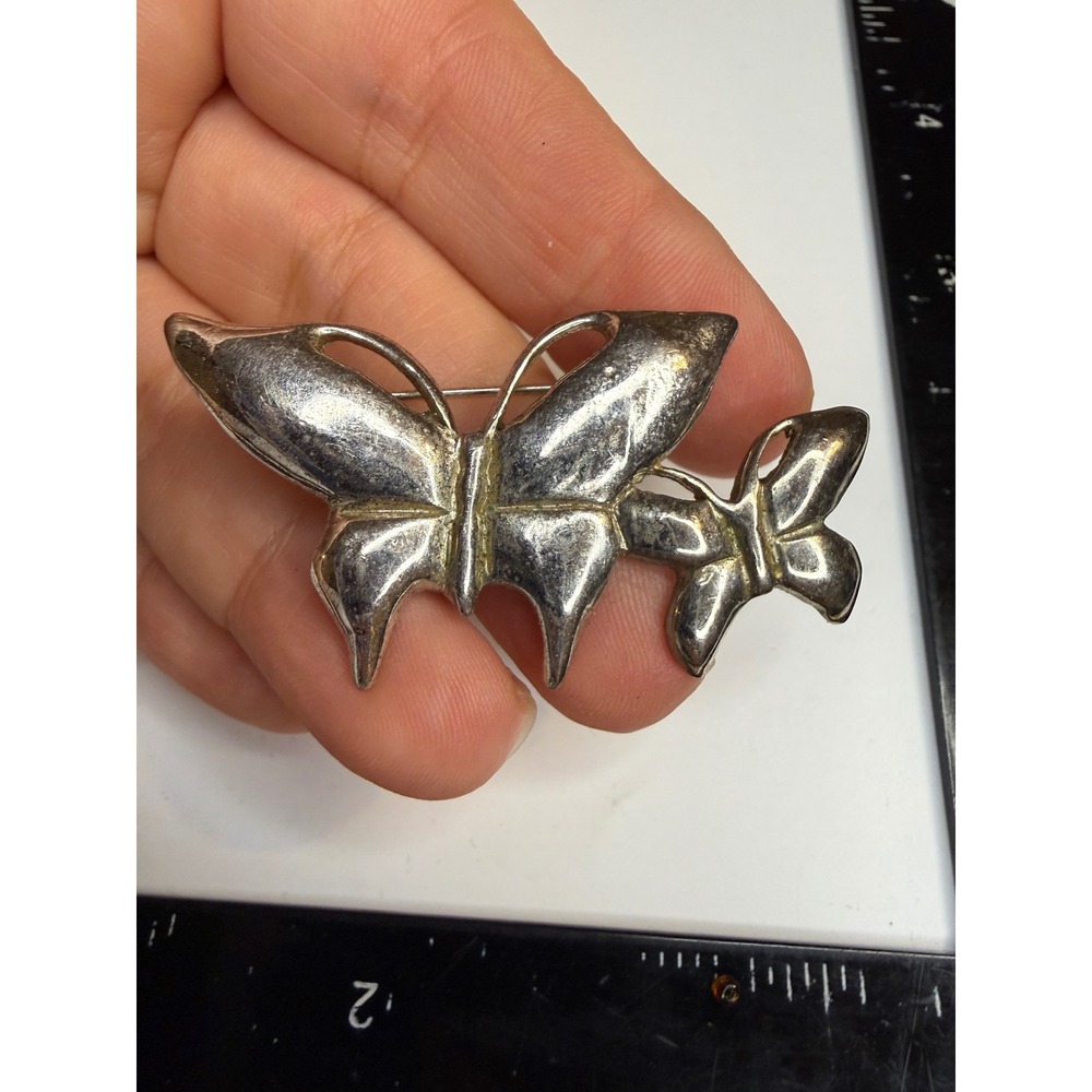 Vintage Silver Tone Double Butterfly Brooch Pin Textured Back Nature Jewelry